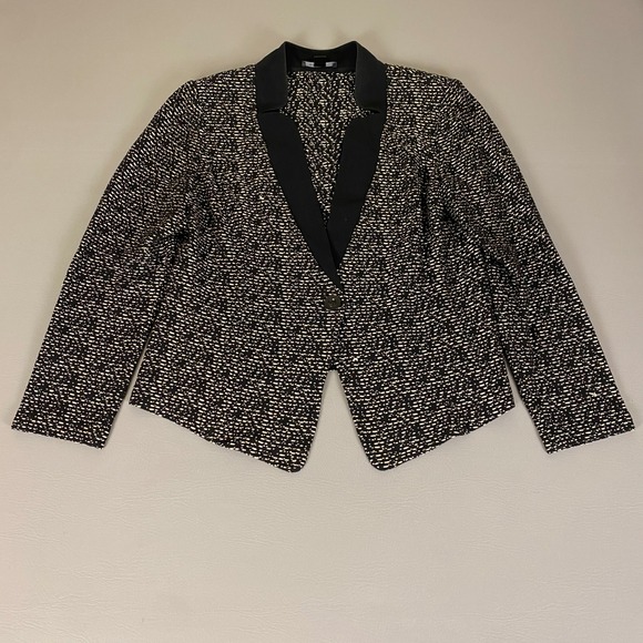 St. John Collection Blazer Tweed Jacket Size 14 Knit Black Cream Textured EUC - Picture 1 of 14
